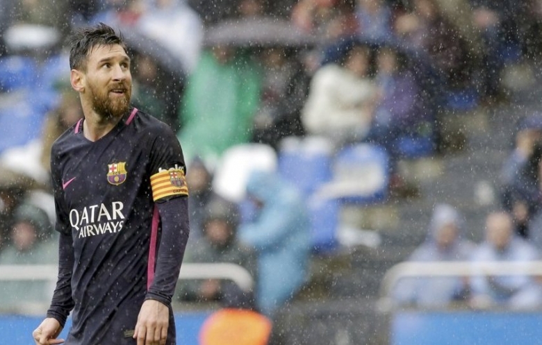 "آس": برشلونة قد يبيع أحد نجومه لتجديد عقد ميسي