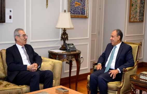 وزير الخارجية المصري يؤكد على ضرورة وحدة الأرض الفلسطينية