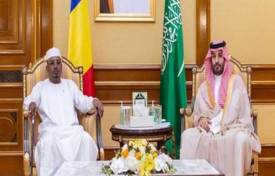 ولي العهد السعودي والرئيس التشادي يبحثان العلاقات الثنائية