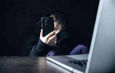 كيف نحمي الأطفال واليافعين من الجرائم الإلكترونية؟