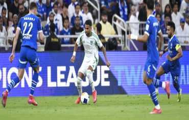 الأهلي السعودي يقصي مواطنه الهلال ويبلغ نهائي أبطال آسيا