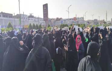 ثورة النساء في عدن: صوت الحق يعلو في وجه الإهمال