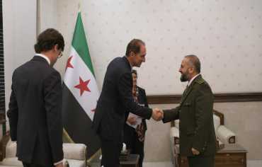 وفد عسكري بريطاني يزور دمشق ودبلوماسي فرنسي يبدأ مهامه