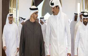 رئيس الإمارات يصل قطر في زيارة أخوية