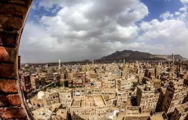 قطرية استهوتها اليمن فوثقتها بعدسة الحب