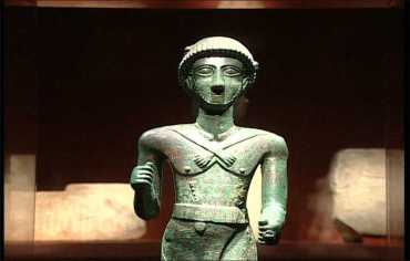 آثار اليمن في المزادات العالمية: نزيف الحرب يُهدد ذاكرة البلد 