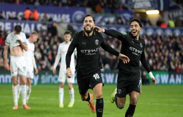 ليفربول يودّع كأس الرابطة بثلاثية.. ومرموش يردّ على المشككين في انتصار السيتي