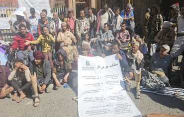 جرحى الجيش في اليمن.. دماء تروي الأرض وأجساد ينهشها النسيان 