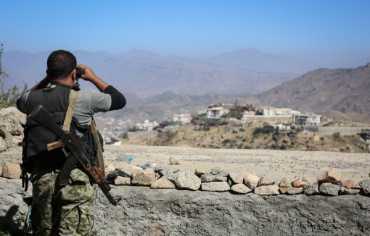 لماذا لم يدخل الحوثيون على خط المواجهة والحرب مع إيران؟ 