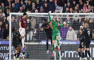 مانشستر سيتي يعاني بسبب دفاع مهزوز.. صفقات قياسية وأرقام ضعيفة