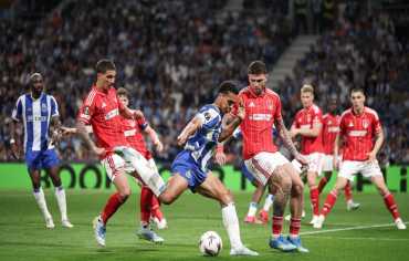 الدوري الأوروبي: قمة إنكليزية برتغالية واختبار صعب لبيتيس