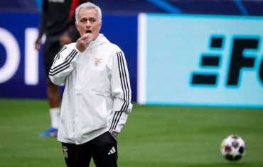 مورينيو يستعد للعودة إلى تدريب ريال مدريد بعد نجاح بيريز في الانتخابات الرئاسية