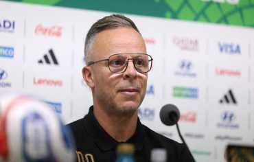 مدرب المغرب يتحدى هولندا: لا نخشى أي منافس