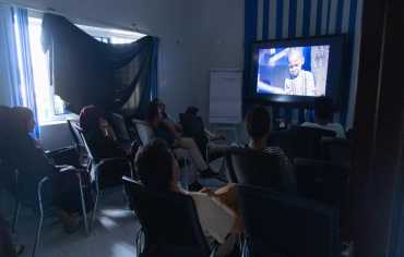 سينما في تعز... غرفة صغيرة وشاشة عرض بيضاء